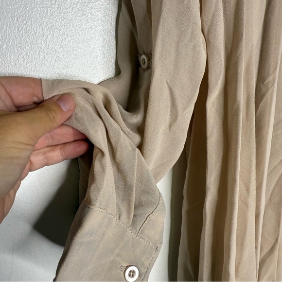 Renuar Split Neck 2-in-1 Shirt Size Large Bone Color NWT - Picture 3 of 7